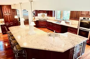 48 River Heights Dr, Smithtown, NY 11787 - Photo 3