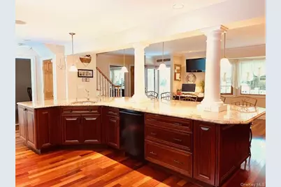 48 River Heights Drive, Smithtown, NY 11787 - Photo 5