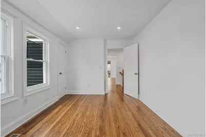 255 Moore Avenue, Freeport, NY 11520 - Photo 27