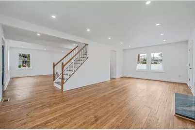 255 Moore Avenue, Freeport, NY 11520 - Photo 17