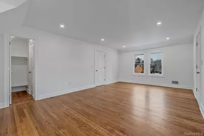 255 Moore Avenue, Freeport, NY 11520 - Photo 25