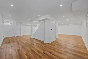 255 Moore Ave, Freeport, NY 11520 - Photo 35