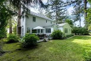 20 Mill Spring Rd, Manhasset, NY 11030 - Photo 17