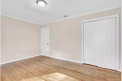 116 E Woodside Avenue, Patchogue, NY 11772 - Photo 21