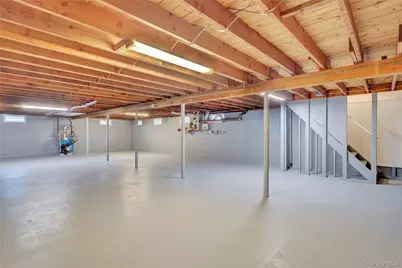 116 E Woodside Avenue, Patchogue, NY 11772 - Photo 23