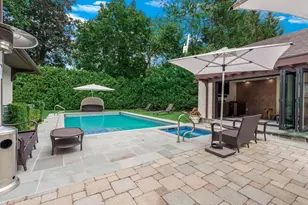 14 Magnolia Dr, Great Neck, NY 11021 - Photo 5