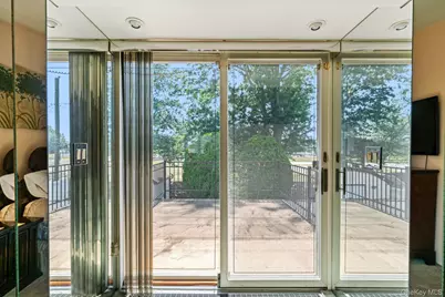 12 Coachman Lane, Levittown, NY 11756 - Photo 19