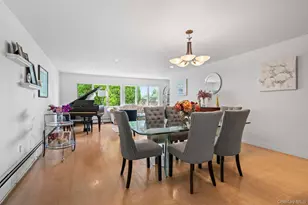 12 Coachman Ln, Levittown, NY 11756 - Photo 7