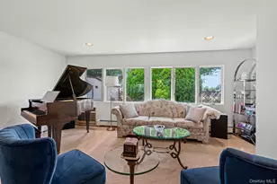 12 Coachman Ln, Levittown, NY 11756 - Photo 11