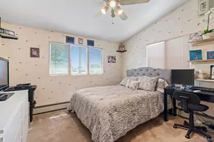 12 Coachman Ln, Levittown, NY 11756 - Photo 21