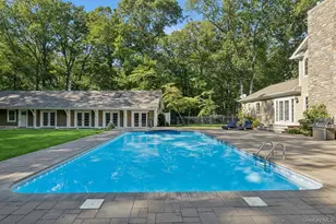 33 Bacon Rd, Saint James, NY 11780 - Photo 43