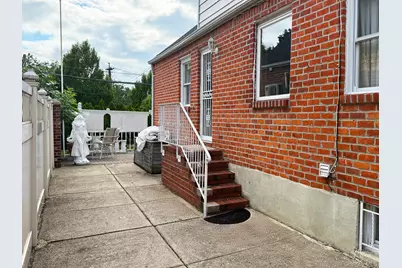 48-22 195th Street, Fresh Meadows, NY 11365 - Photo 3