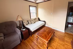 48-22 195th St, Fresh Meadows, NY 11365 - Photo 9