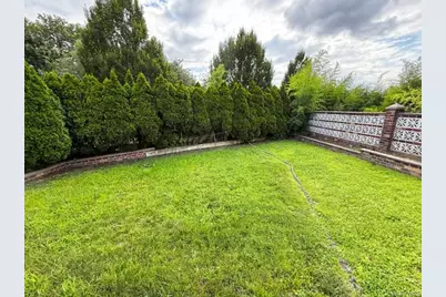 48-22 195th Street, Fresh Meadows, NY 11365 - Photo 23