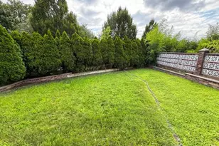 48-22 195th St, Fresh Meadows, NY 11365 - Photo 23