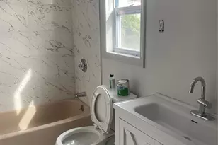 87 St George Dr, Shirley, NY 11967 - Photo 5