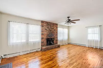 159 Spring Lane, Levittown, NY 11756 - Photo 9