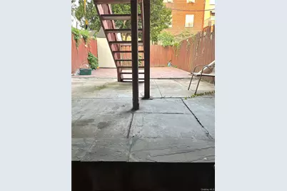 2524 Radcliff Avenue, Bronx, NY 10469 - Photo 7