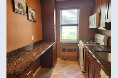 700 Shore Road #2U, Long Beach, NY 11561 - Photo 9