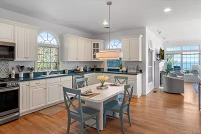 7020 Great Peconic Bay Boulevard, Laurel, NY 11948 - Photo 11