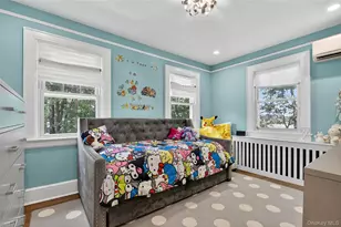 20 Hendrick Ave, Glen Cove, NY 11542 - Photo 19