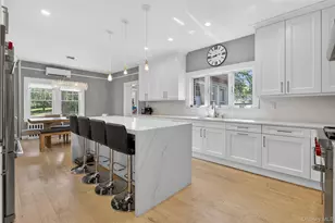 20 Hendrick Ave, Glen Cove, NY 11542 - Photo 9