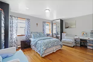 65-36 Metropolitan Ave, Middle Village, NY 11379 - Photo 11