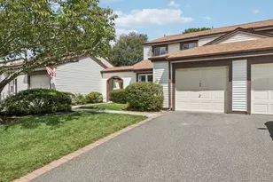 102 Gotham Way, Saint James, NY 11780 - Photo 3