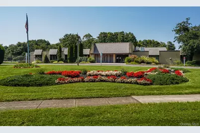 102 Gotham Way, Saint James, NY 11780 - Photo 35