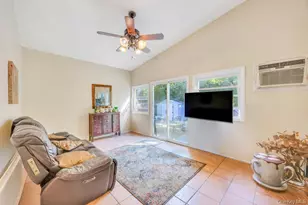 42 Richmond St, Islip, NY 11751 - Photo 9