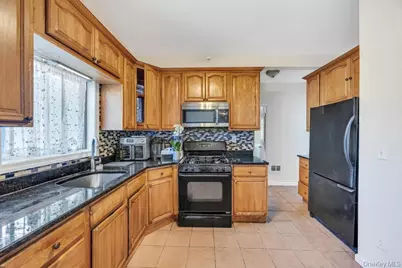 42 Richmond Street, Islip, NY 11751 - Photo 29