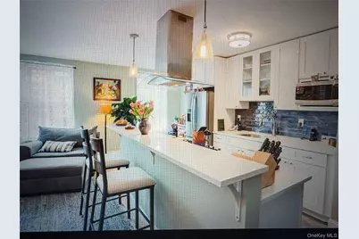 68-15 Selfridge Street 68-15 Selfridge Street #5G, Forest Hills, NY 11414 - Photo 5