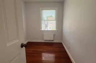 114-28 208th St, Cambria Heights, NY 11411 - Photo 17