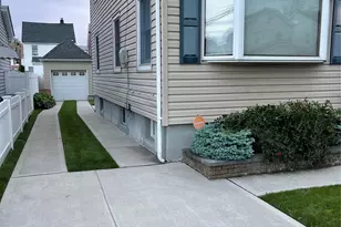 114-28 208th St, Cambria Heights, NY 11411 - Photo 7