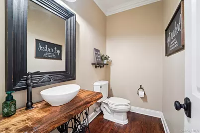 26 Summit Avenue, Tappan, NY 10983 - Photo 23