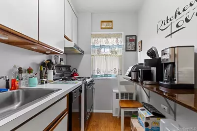 103 Wiltshire Road #D11, Scarsdale, NY 10583 - Photo 17