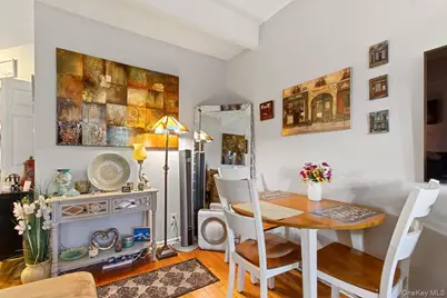 103 Wiltshire Road #D11, Scarsdale, NY 10583 - Photo 5