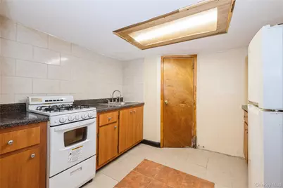 502 Chestnut Street, Brooklyn, NY 11208 - Photo 19
