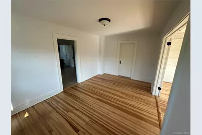 40 Smith Street, Glen Cove, NY 11542 - Photo 9