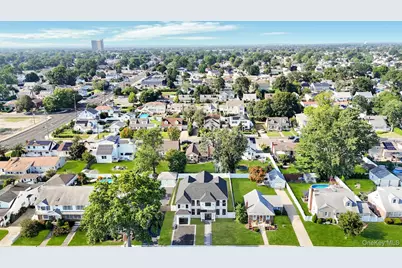 2497 Tonquin Street, East Meadow, NY 11554 - Photo 25