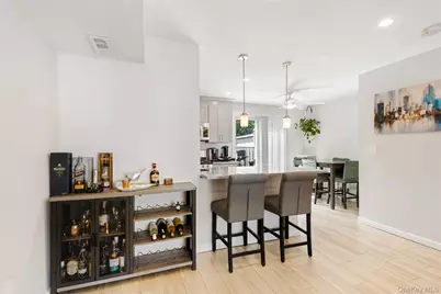40 Raily Ct, New York, NY 10312 - Photo 7