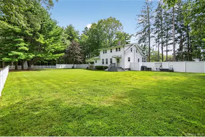 49 Country Road, Medford, NY 11763 - Photo 29