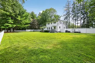 49 Country Rd, Medford, NY 11763 - Photo 29