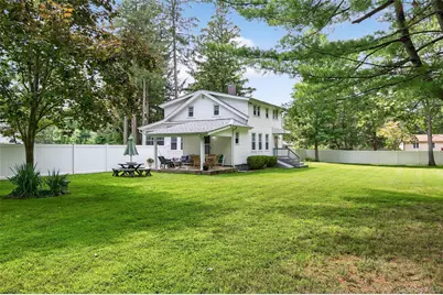 49 Country Road, Medford, NY 11763 - Photo 25