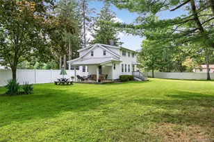 49 Country Rd, Medford, NY 11763 - Photo 25