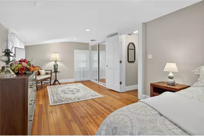 49 Country Road, Medford, NY 11763 - Photo 17