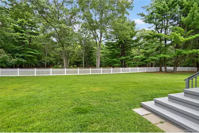 49 Country Road, Medford, NY 11763 - Photo 31