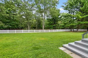 49 Country Rd, Medford, NY 11763 - Photo 31