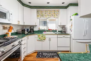 160-46 87th St, Howard Beach, NY 11414 - Photo 9