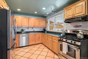 10 Strawberry Ln, Shelter Island, NY 11964 - Photo 9